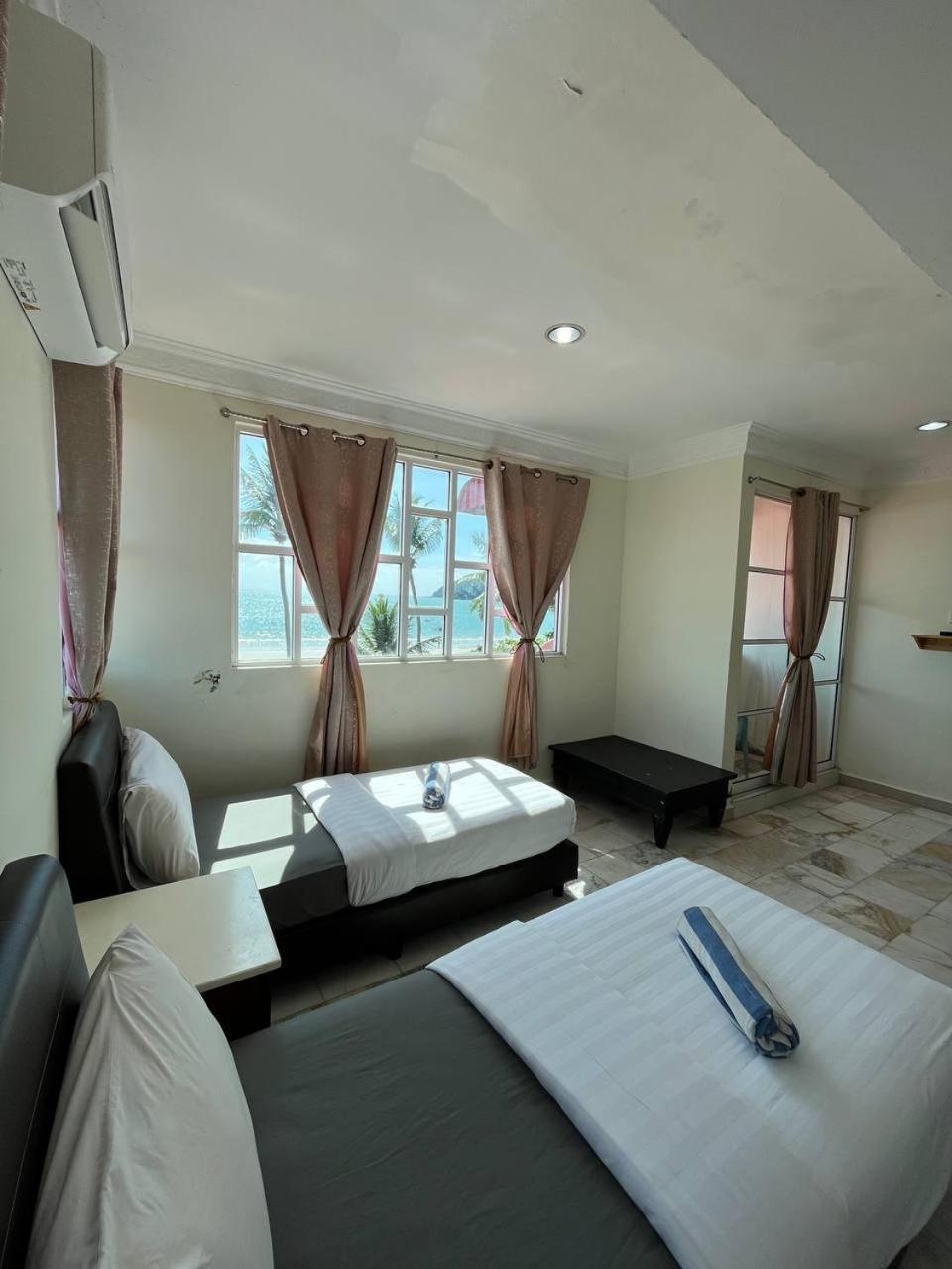 Sandy Beach Resort By Casa Loma Pantai Cenang  Exterior photo